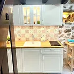 Vikendica House With Lovely Terrace 10 Min Drive From The Sea
