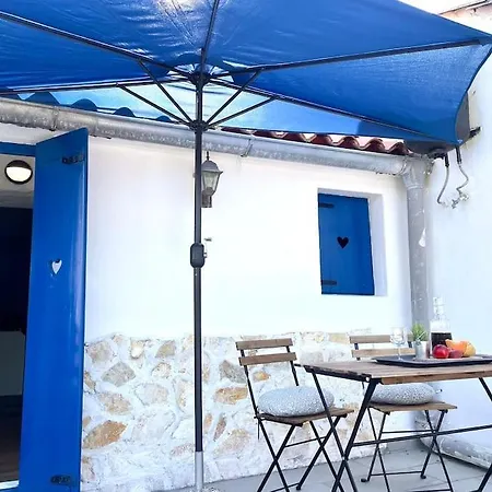 House With Lovely Terrace 10 Min Drive From The Sea *